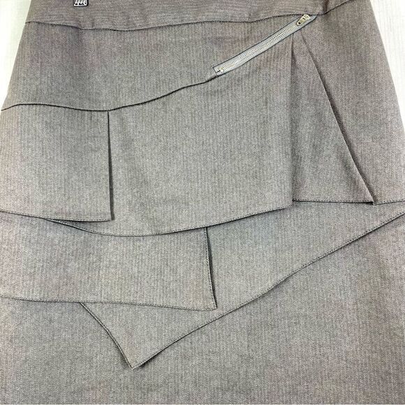 Larry Levine SPT Pencil Skirt Size 10 Gray Tiered - Picture 3 of 7